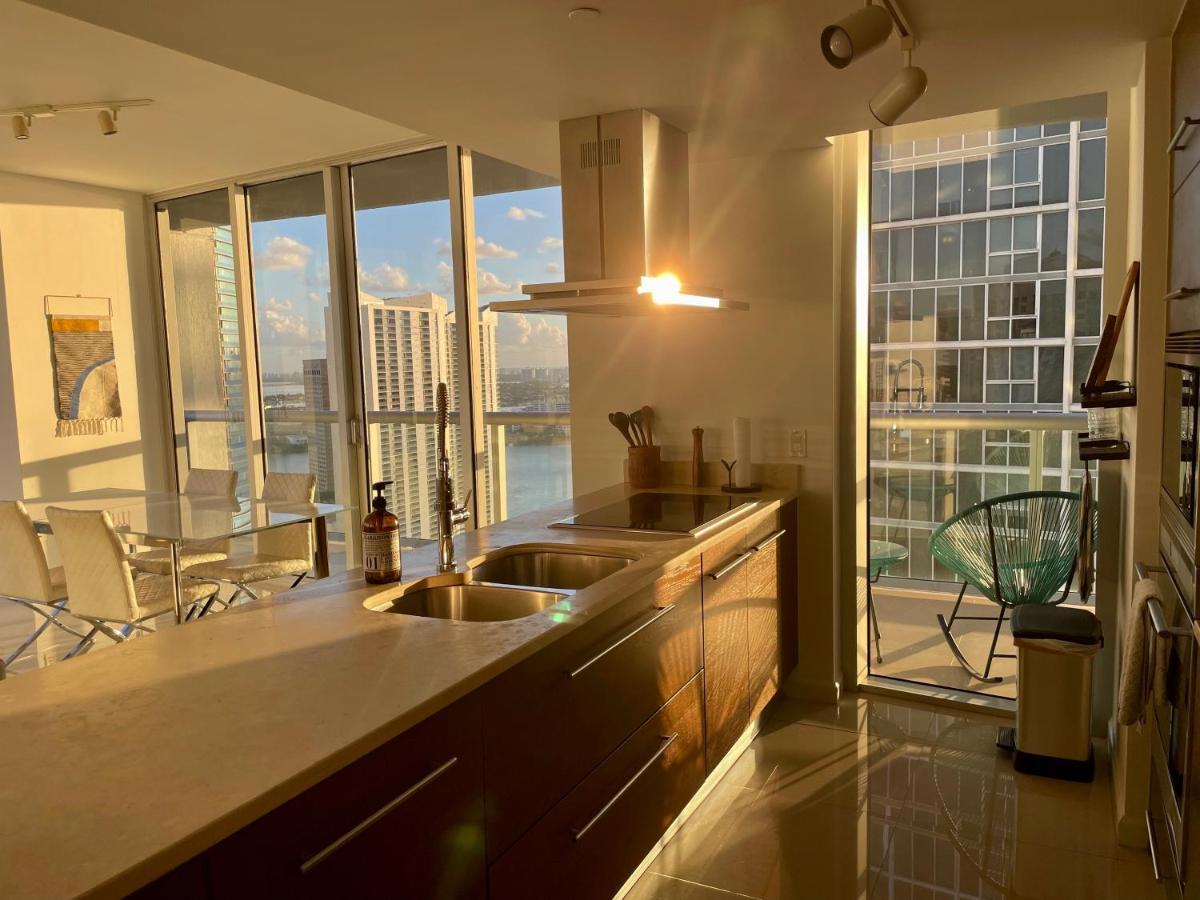 Iconbrickell Tower 3 W Residences Miami Exteriör bild